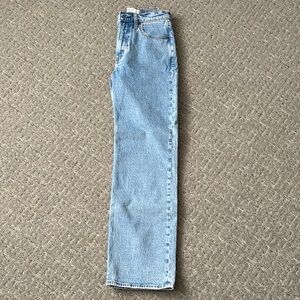 Abercrombie 90s Relaxed High Rise Jean